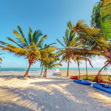 Blue Water Beach Villas San Pedro  Esterno foto