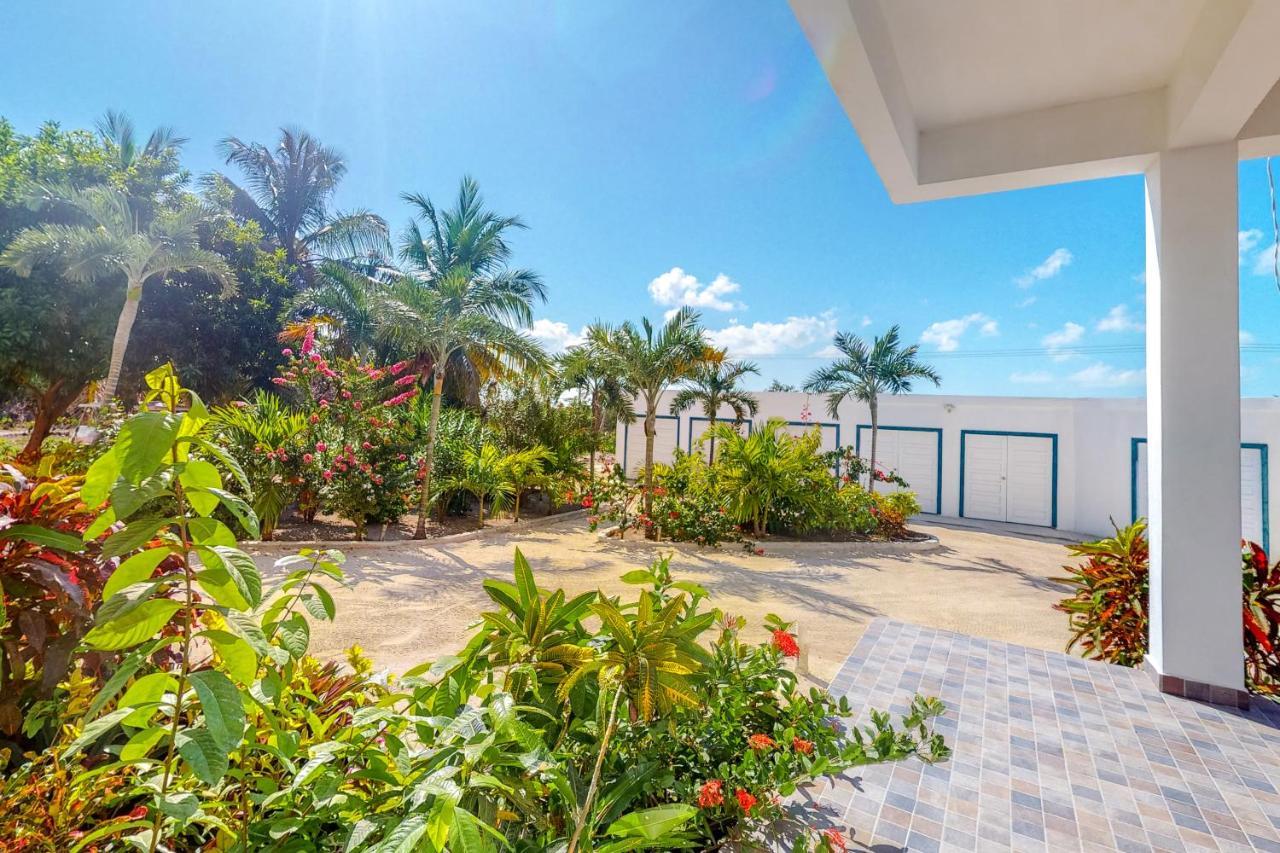 Blue Water Beach Villas San Pedro  Esterno foto